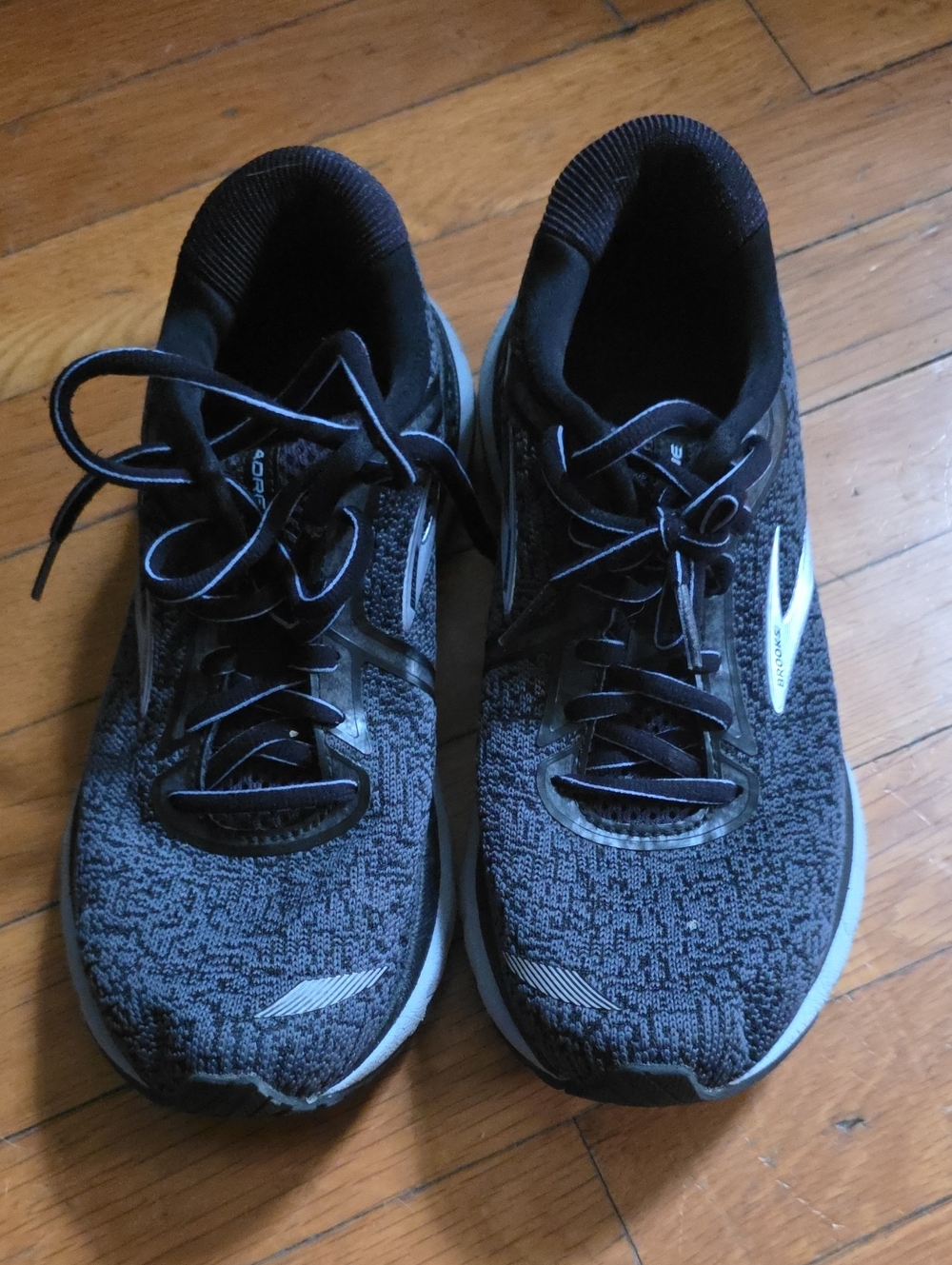 Brooks Men’s Black and Gray Running Sneakers